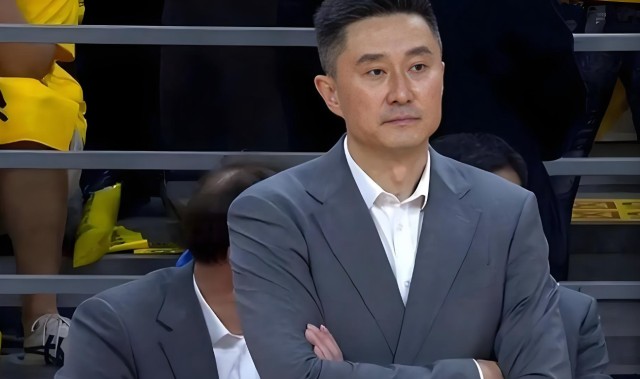 米兰体育app下载-广东队2大主力球员受伤，让杜锋措手不及！